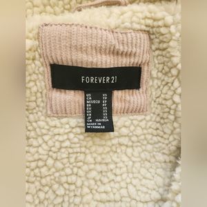 SOLD**Forever 21 jacket interior sherpa. Corduroy pink . Size xs womens
